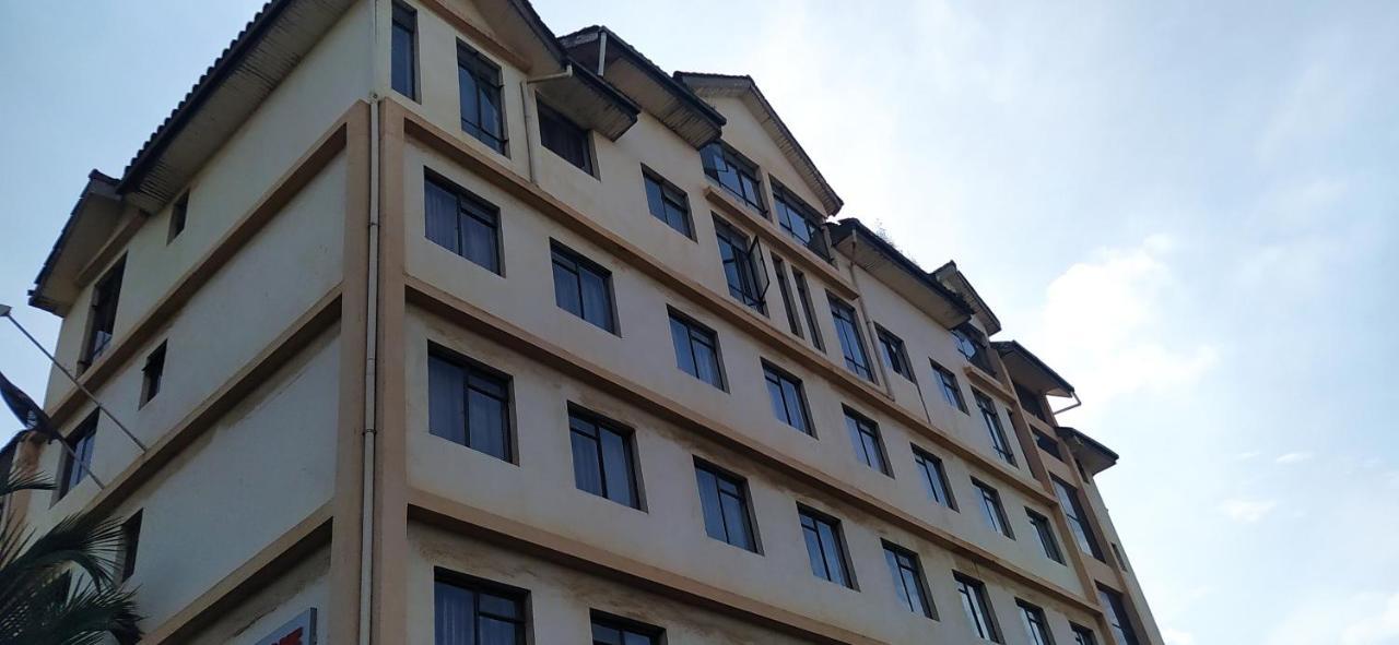 Plus254 Hotel Nairobi Exterior foto